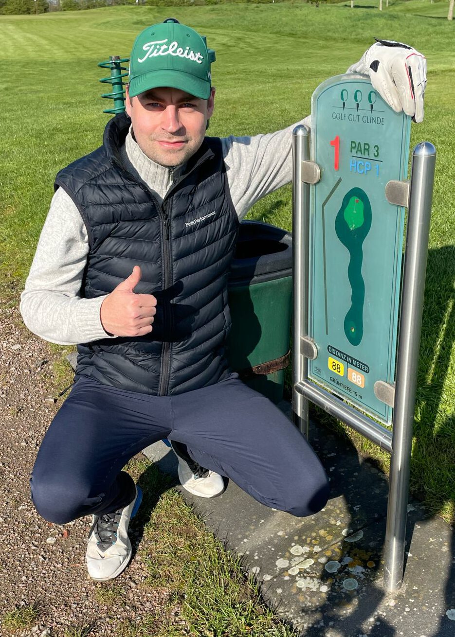 Niklas, Off the Tee · Equipment-Tester