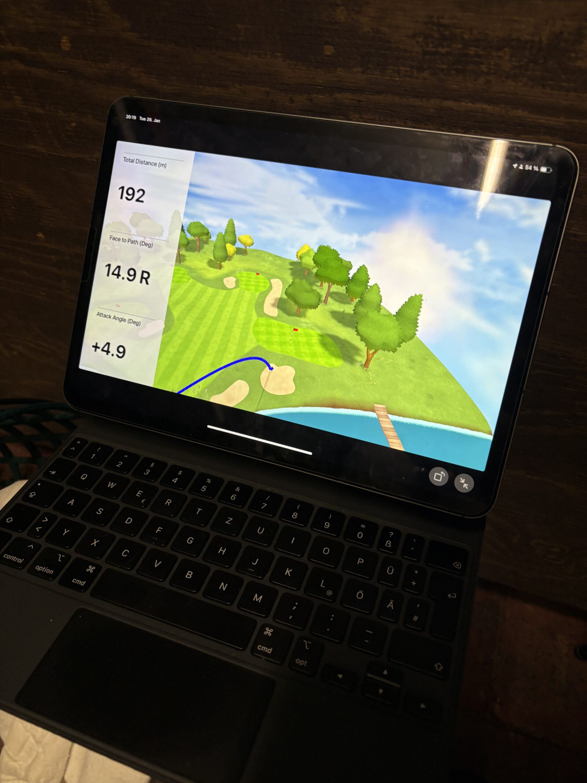 Garmin-Golf-App mit Home Tee Hero Simulation, 192 m Total Distance, Face-to-Path 14.9 R